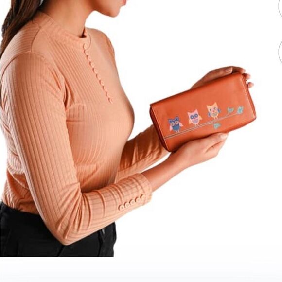 Union code RFID protected genuine leather owl family Wallet 7.5“ x 4.5“ x 0.5“ - Picture 3 of 7